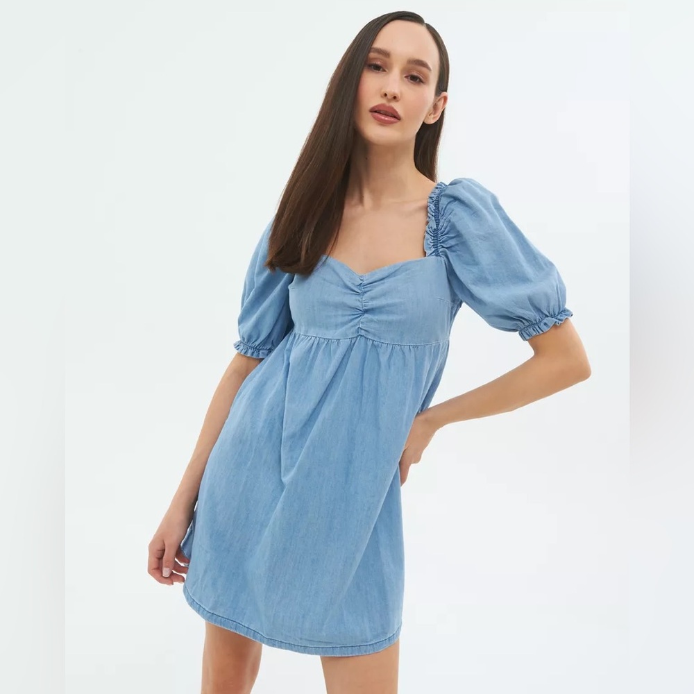 CLOSET CLEAR OUT* H&M Light Weight Puff Sleeve Denim Dress - Size Small
